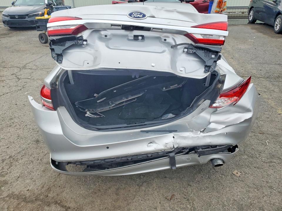 60066496 :رقم المزاد ، 3FA6P0H73HR107469 vin ، 2017 Ford Fusion مزاد بيع