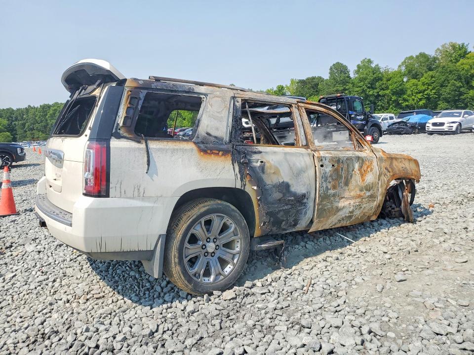 61042426 :رقم المزاد ، 1GKS2CKJ8FR301540 vin ، 2015 Gmc Yukon مزاد بيع