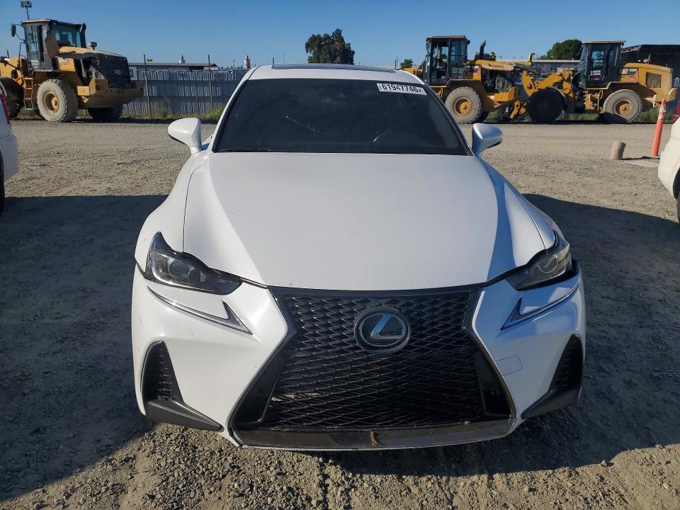 Продажа на аукционе авто 2018 Lexus Is, vin: JTHBA1D20J5081320, номер лота: 61947746