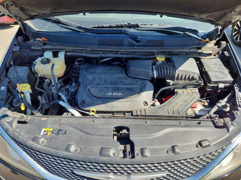 62121296 :رقم المزاد ، 2C4RC1BG1HR794376 vin ، 2017 Chrysler Pacifica مزاد بيع