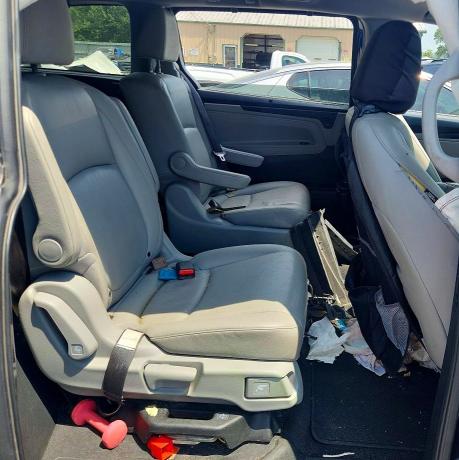 62006176 :رقم المزاد ، 5FNRL6H73KB042878 vin ، 2019 Honda Odyssey مزاد بيع