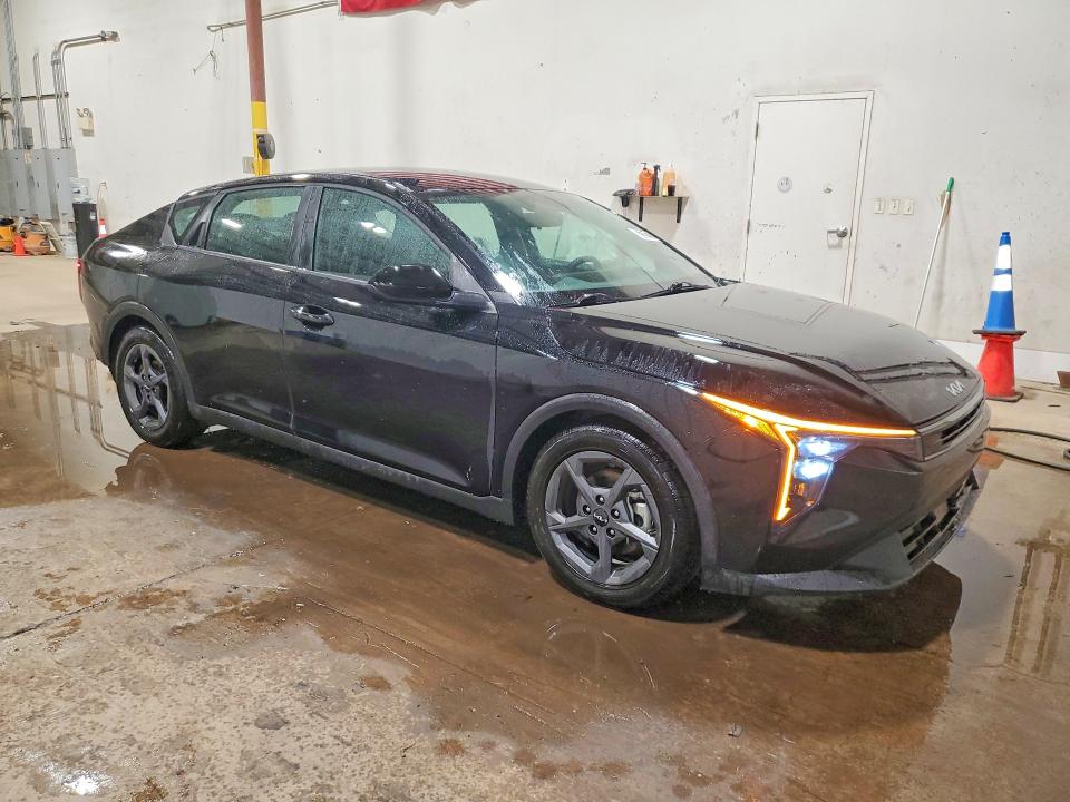Продажа на аукционе авто 2025 Kia K4, vin: 3KPFT4DE6SE048949, номер лота: 62391616