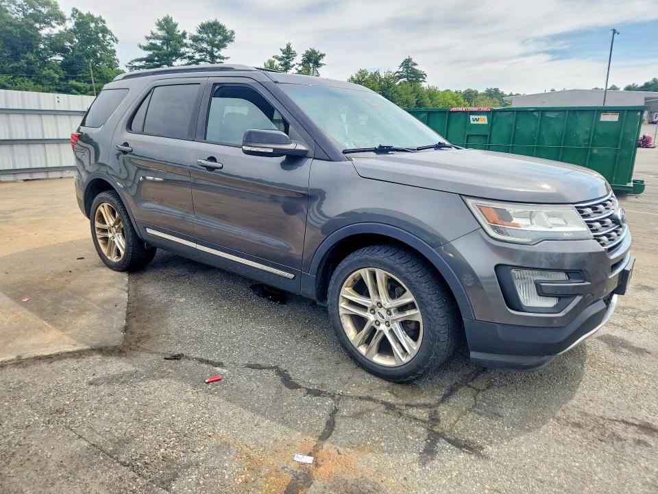 61584026 :رقم المزاد ، 1FM5K8D82GGC45538 vin ، 2016 Ford Explorer مزاد بيع
