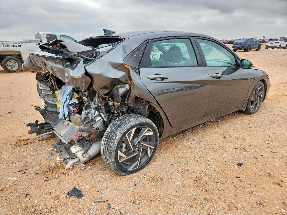 61505226 :رقم المزاد ، KMHLM4DG1SU012035 vin ، 2025 Hyundai Elantra مزاد بيع