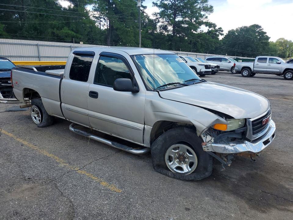 58711176 :رقم المزاد ، 2GTEK19T541150991 vin ، 2004 Gmc New Sierra مزاد بيع