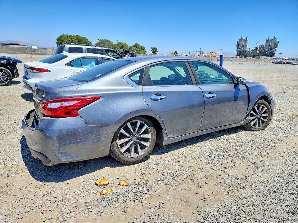 59736436 :رقم المزاد ، 1N4AL3AP5HC199779 vin ، 2017 Nissan Altima مزاد بيع