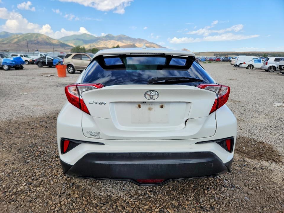 60004866 :رقم المزاد ، NMTKHMBX4JR027671 vin ، 2018 Toyota C-hr مزاد بيع