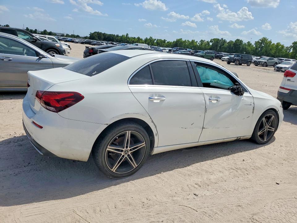 2019 Mercedes-benz A მანქანა იყიდება აუქციონზე, vin: WDD3G4EB4KW015634, აუქციონის ნომერი: 63195256