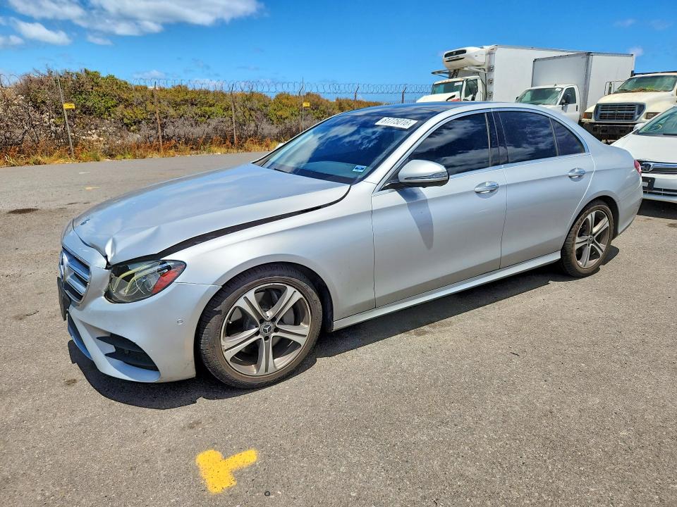 61775016 :رقم المزاد ، WDDZF8DBXLA717588 vin ، 2020 Mercedes-benz E مزاد بيع