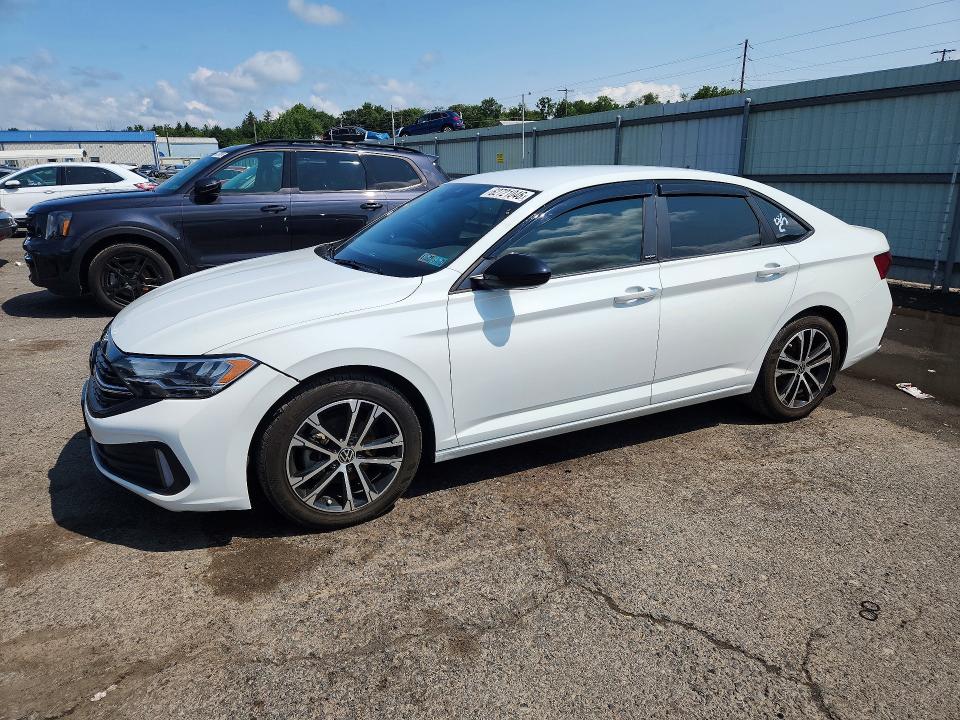 62721046 :رقم المزاد ، 3VWBM7BU7PM052770 vin ، 2023 Volkswagen Jetta مزاد بيع