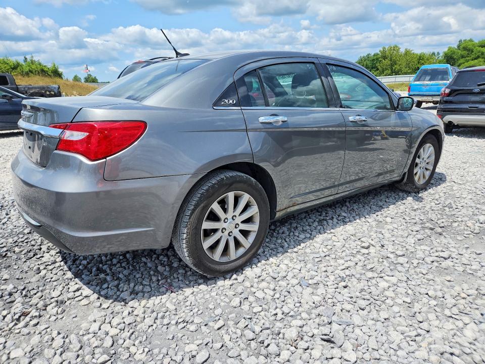 62124716 :رقم المزاد ، 1C3CCBCG4DN706636 vin ، 2013 Chrysler 200 مزاد بيع
