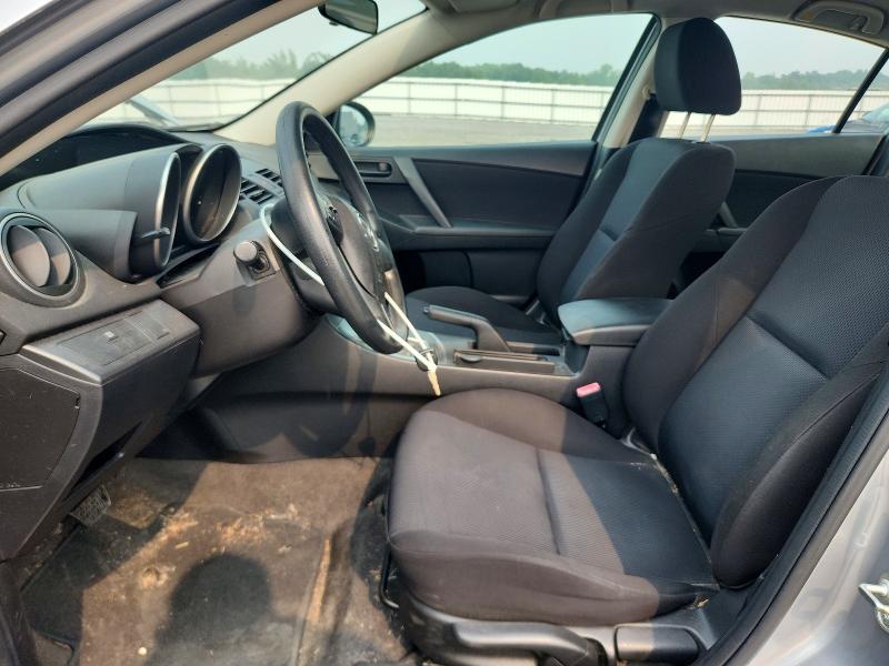 60970526 :رقم المزاد ، JM1BL1UG0B1422358 vin ، 2011 Mazda 3 4d I Spt مزاد بيع