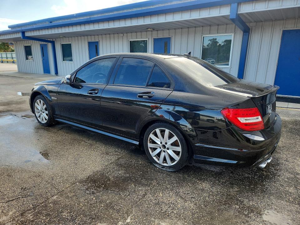 2014 Mercedes-benz C მანქანა იყიდება აუქციონზე, vin: WDDGF7HB7EA961679, აუქციონის ნომერი: 58467426