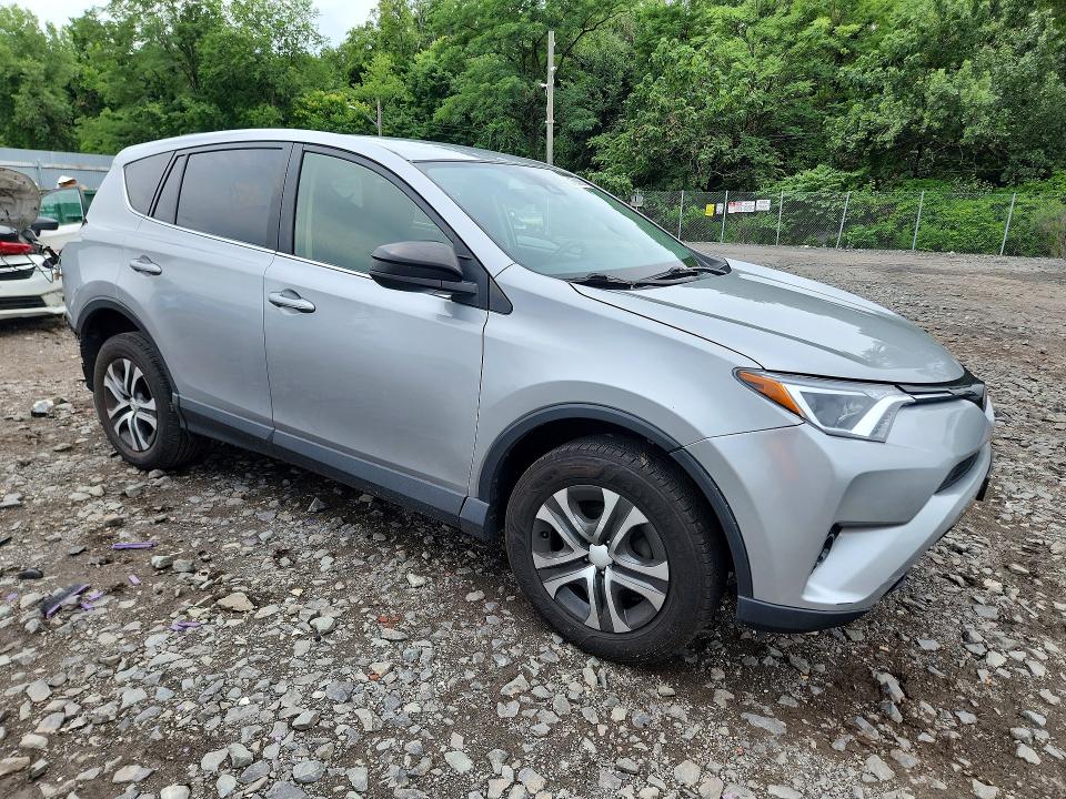 60159986 :رقم المزاد ، JTMBFREV9JJ211886 vin ، 2018 Toyota Rav4 مزاد بيع