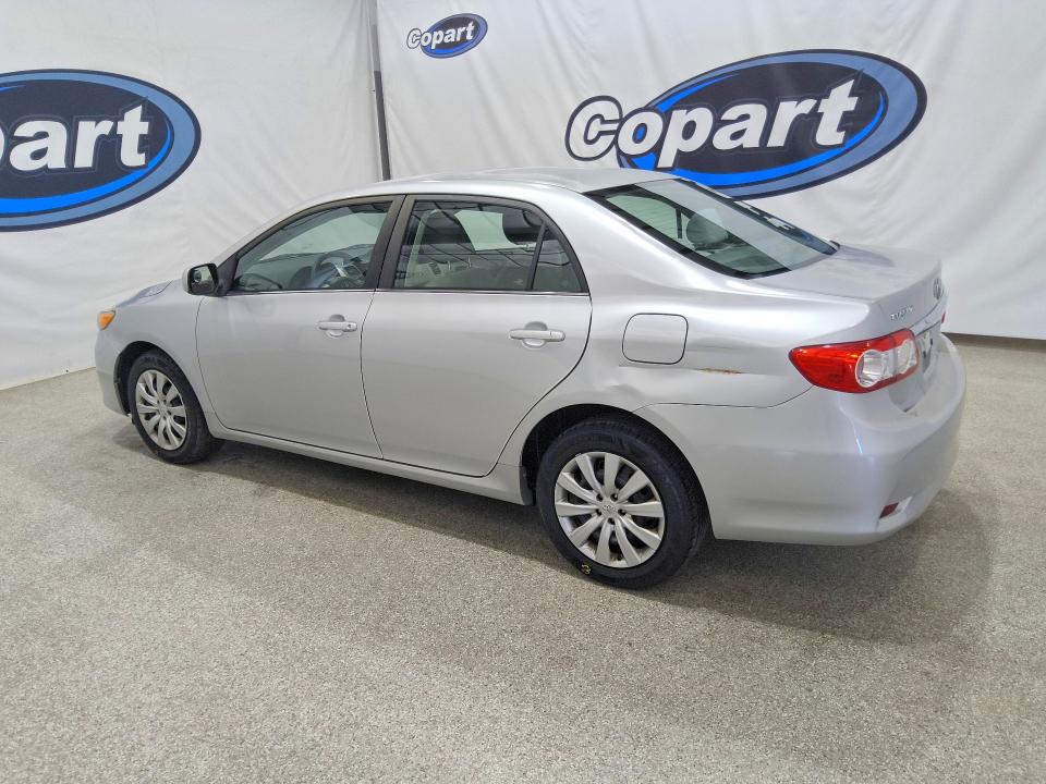 Продаж на аукціоні авто 2013 Toyota Corolla, vin: 5YFBU4EE8DP076702, номер лоту: 61217736