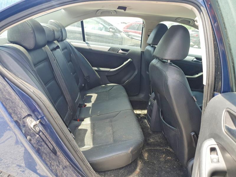 60464716 :رقم المزاد ، 3VWDP7AJ3DM218219 vin ، 2013 Volkswagen Jetta مزاد بيع