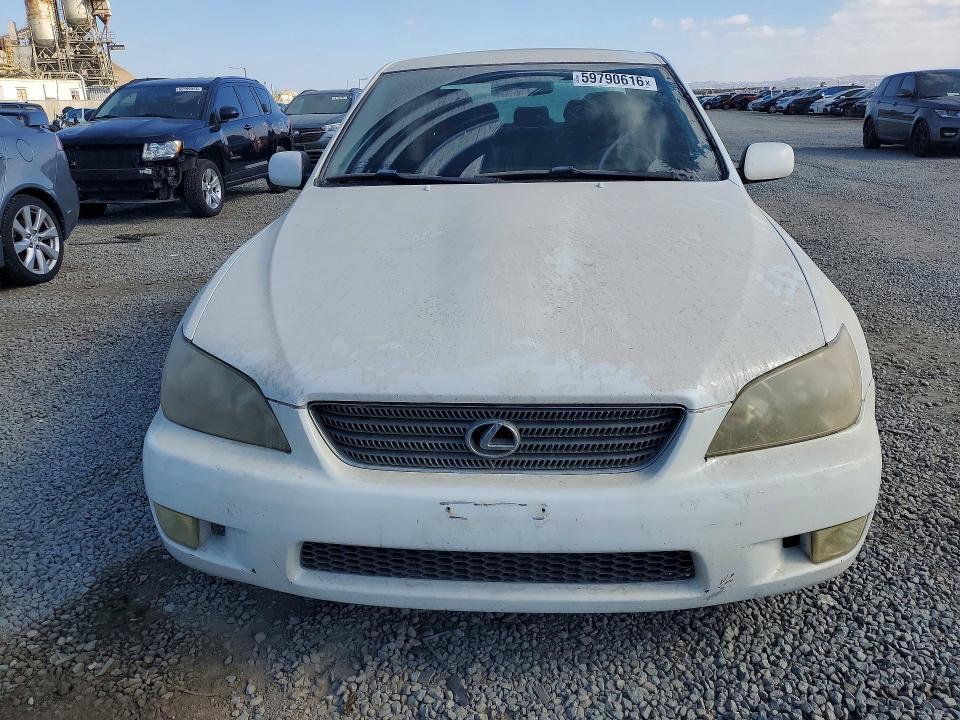59790616 :رقم المزاد ، JTHBD182710028659 vin ، 2001 Lexus Is مزاد بيع