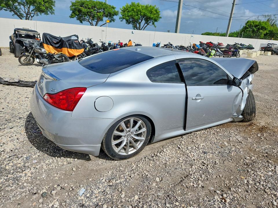 60272496 :رقم المزاد ، JN1CV6EK8EM112107 vin ، 2014 Infiniti Q60 Coupe مزاد بيع
