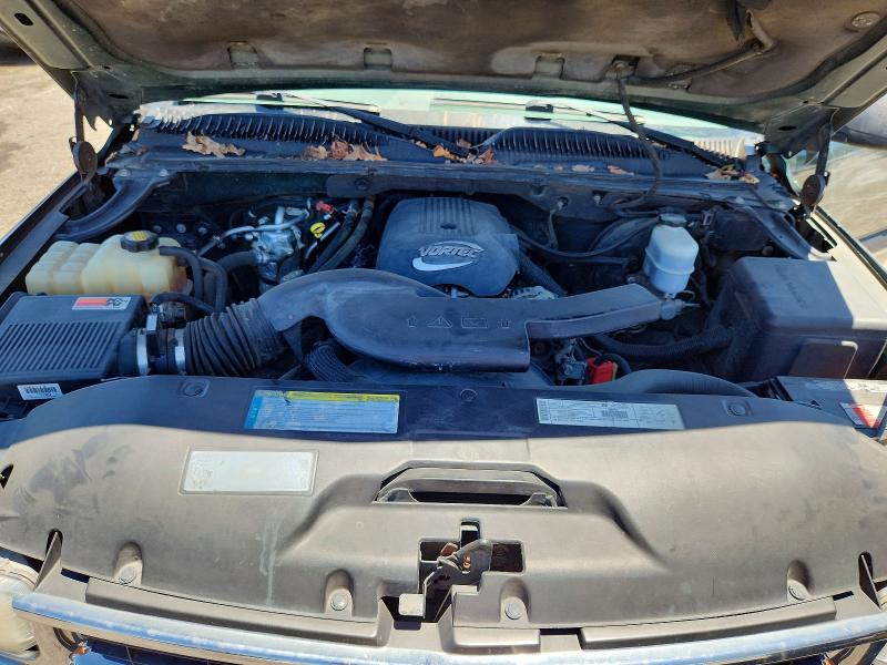 2001 Chevrolet Suburban მანქანა იყიდება აუქციონზე, vin: 3GNFK16T41G275905, აუქციონის ნომერი: 60442556