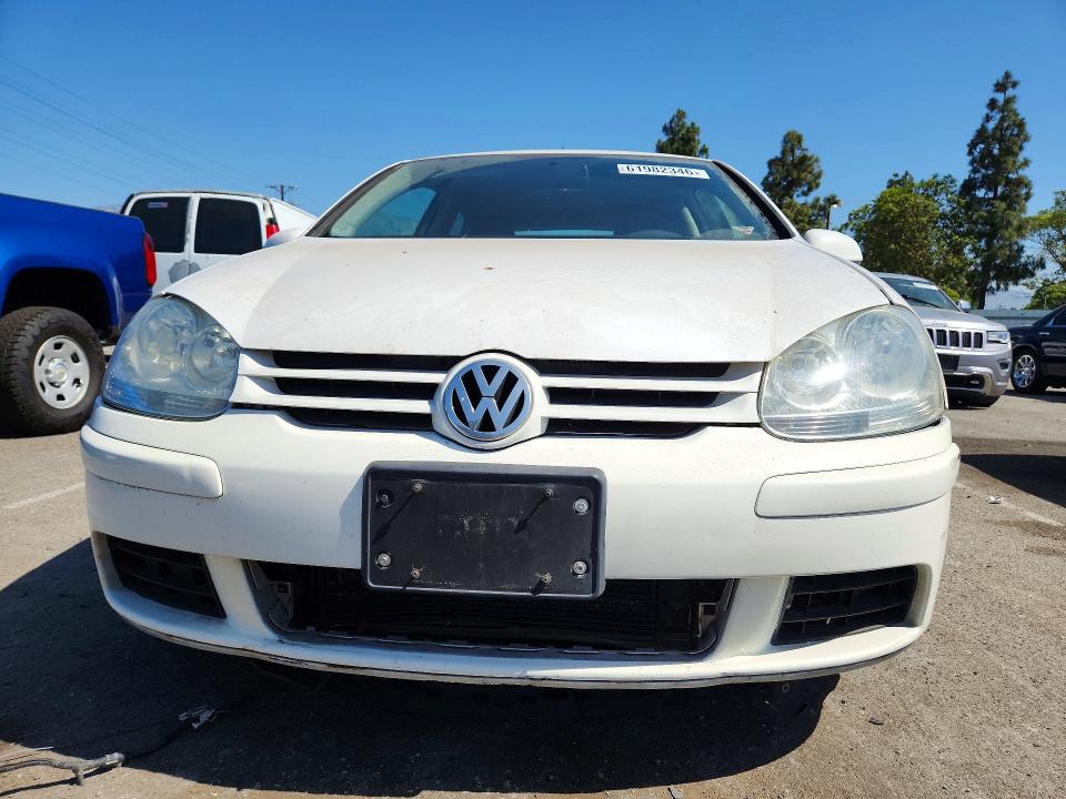 61982346 :رقم المزاد ، WVWAA71K48W220986 vin ، 2008 Volkswagen Rabbit مزاد بيع
