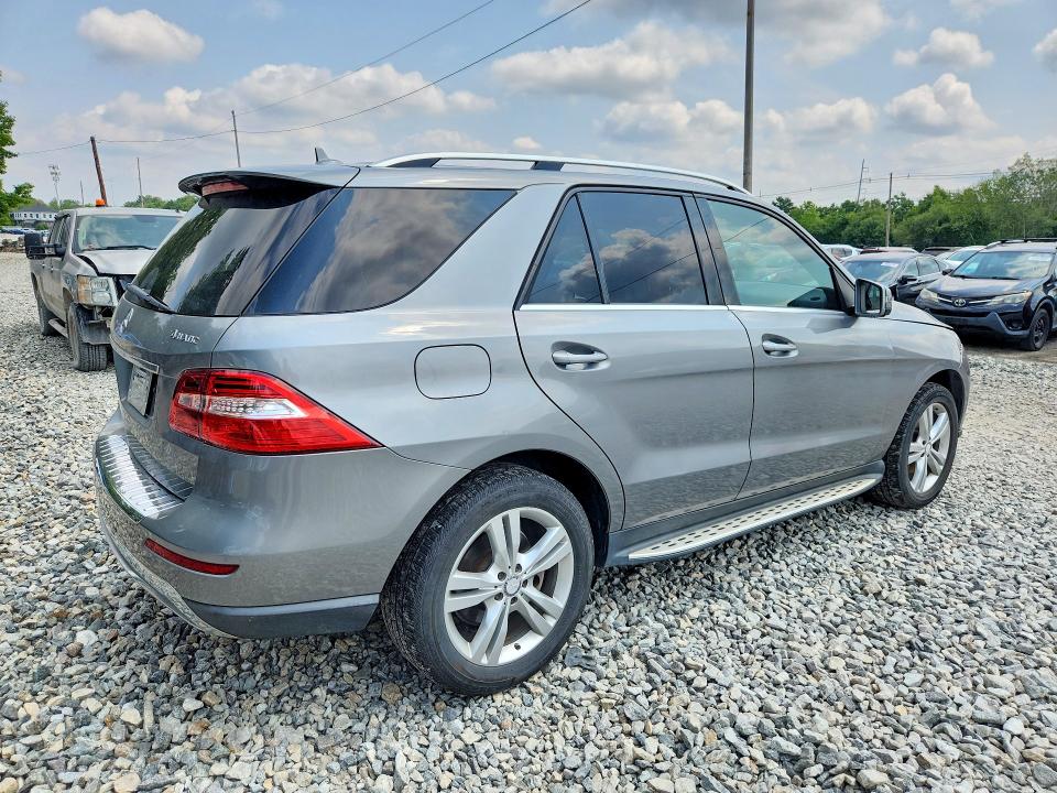 62476106 :رقم المزاد ، 4JGDA5HBXEA403305 vin ، 2014 Mercedes-benz Ml مزاد بيع