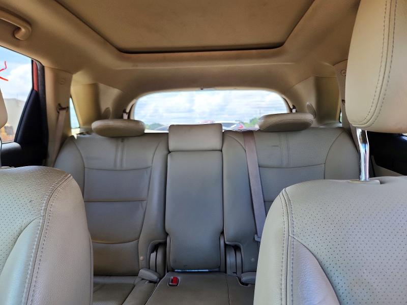 61221116 :رقم المزاد ، 5XYKU4A24BG043886 vin ، 2011 Kia Sorento مزاد بيع
