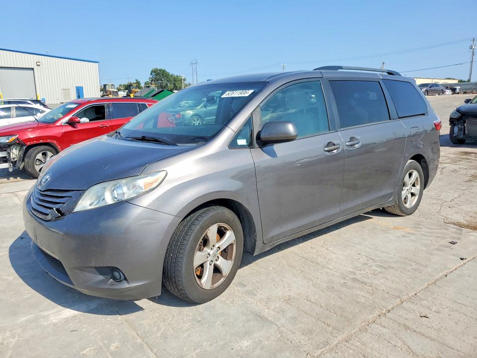 Aukcja sprzedaży 2017 Toyota Sienna, vin: 5TDKZ3DC2HS792097, numer aukcji: 62611906