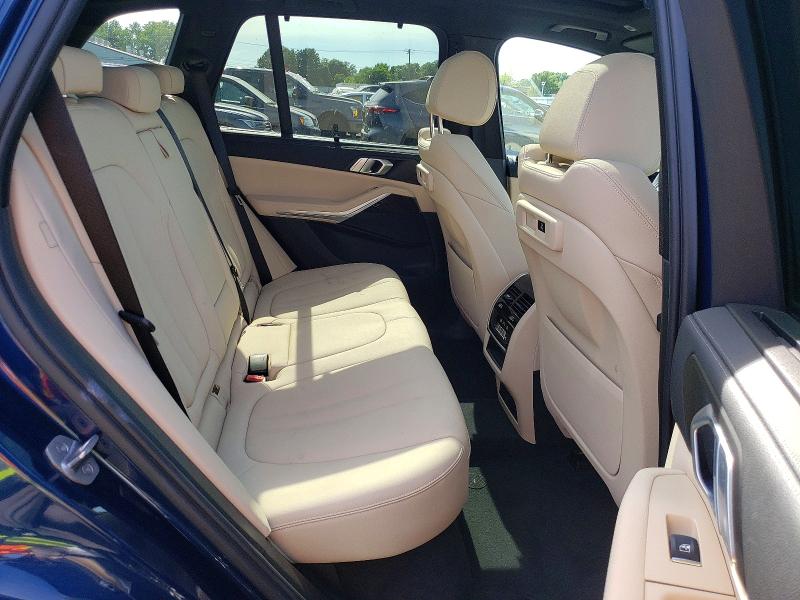 61486516 :رقم المزاد ، 5UXCR6C05N9J09847 vin ، 2022 Bmw X5 مزاد بيع