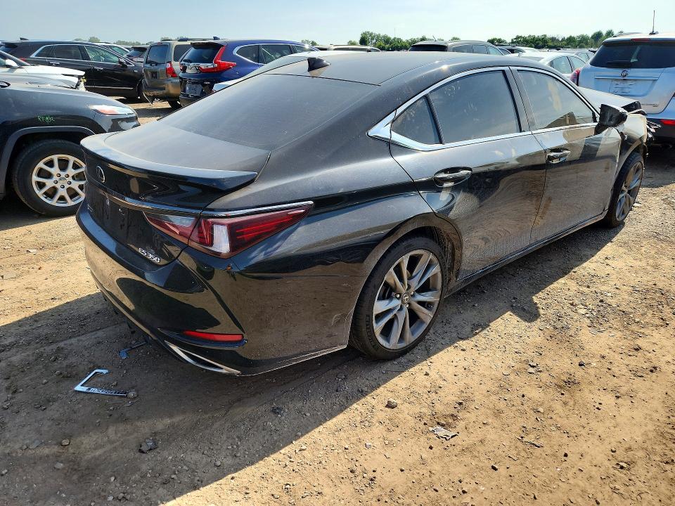 59371306 :رقم المزاد ، 58ABZ1B10KU030738 vin ، 2019 Lexus Es مزاد بيع