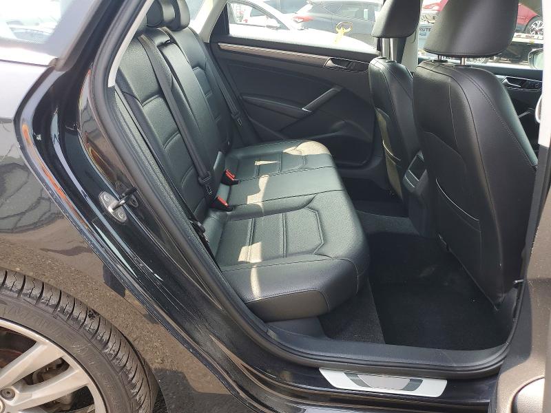 2017 Volkswagen Passat მანქანა იყიდება აუქციონზე, vin: 1VWDT7A33HC082842, აუქციონის ნომერი: 61669916