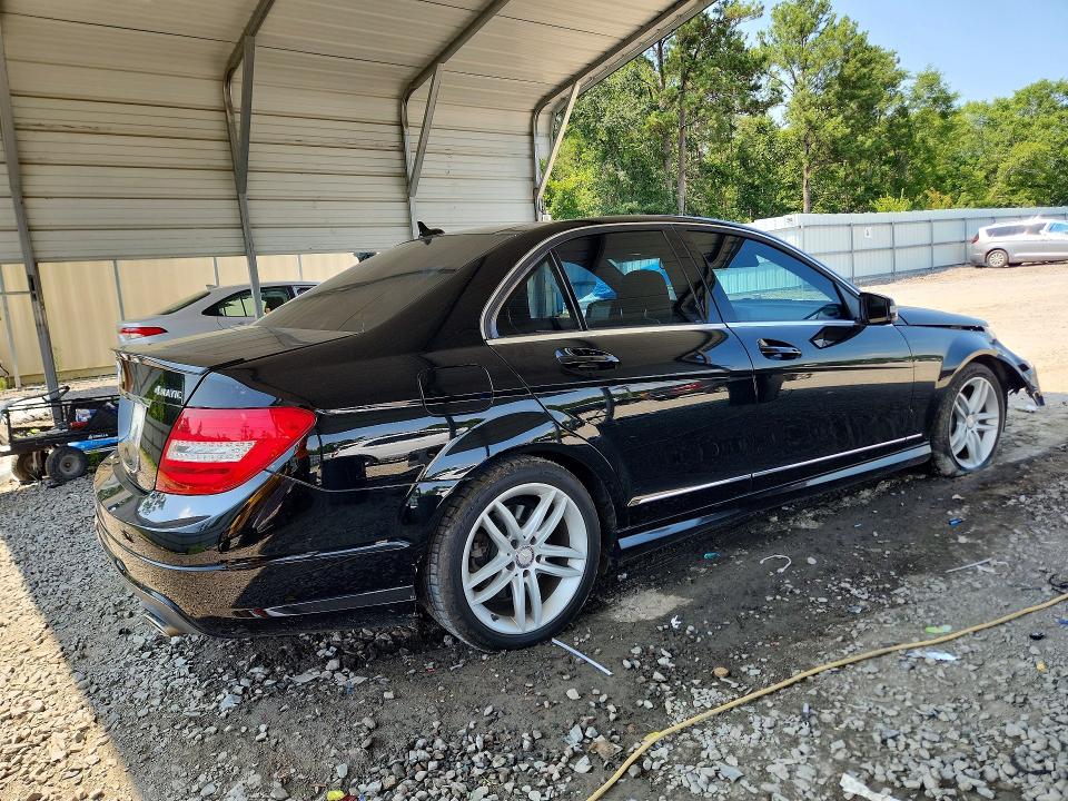 2014 Mercedes-benz C მანქანა იყიდება აუქციონზე, vin: WDDGF8AB2ER308985, აუქციონის ნომერი: 59657096