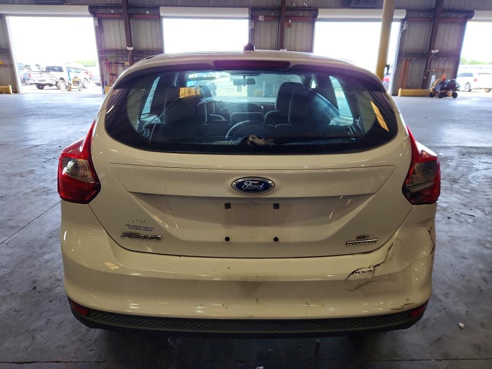 62110606 :رقم المزاد ، 1FADP3K27DL266297 vin ، 2013 Ford Focus مزاد بيع