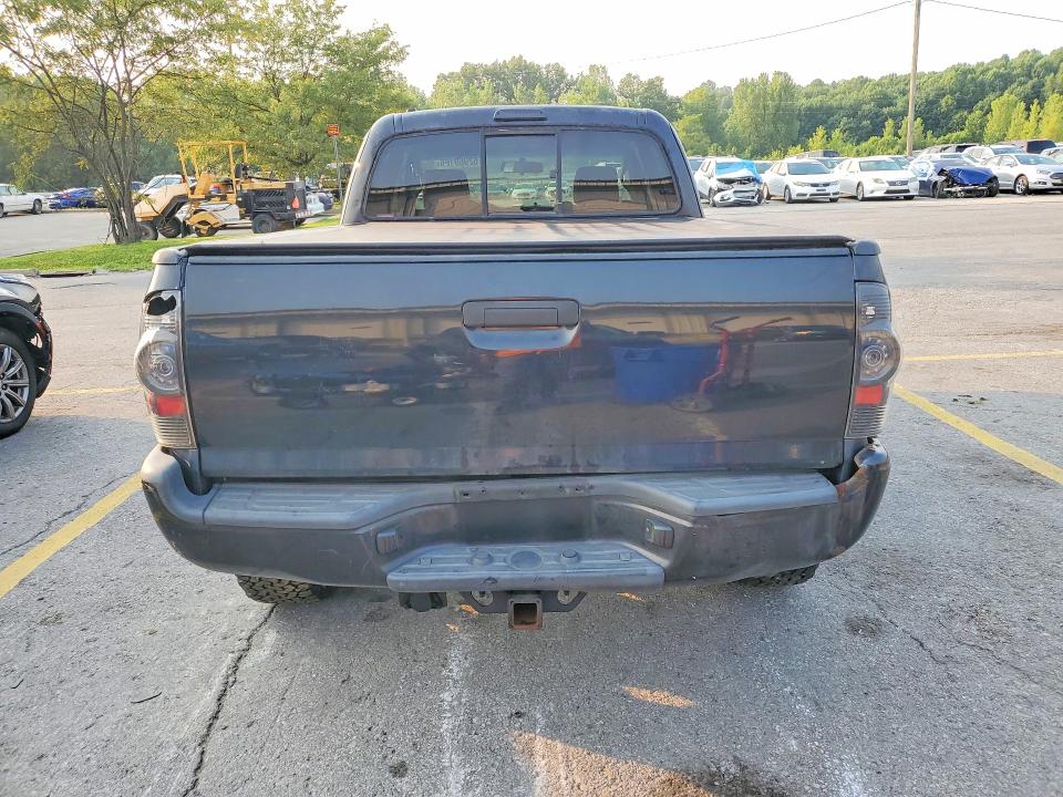 62969166 :رقم المزاد ، 5TEUU42N66Z177490 vin ، 2006 Toyota Tacoma مزاد بيع