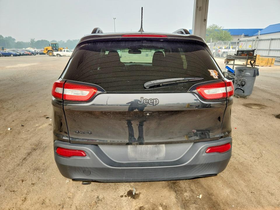 Продаж на аукціоні авто 2015 Jeep Cherokee, vin: 1C4PJMCB4FW728846, номер лоту: 58922916