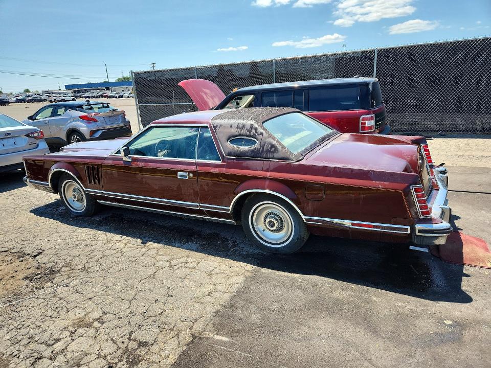 62415876 :رقم المزاد ، 7Y89A900122 vin ، 1977 Lincoln Continental Mk V مزاد بيع