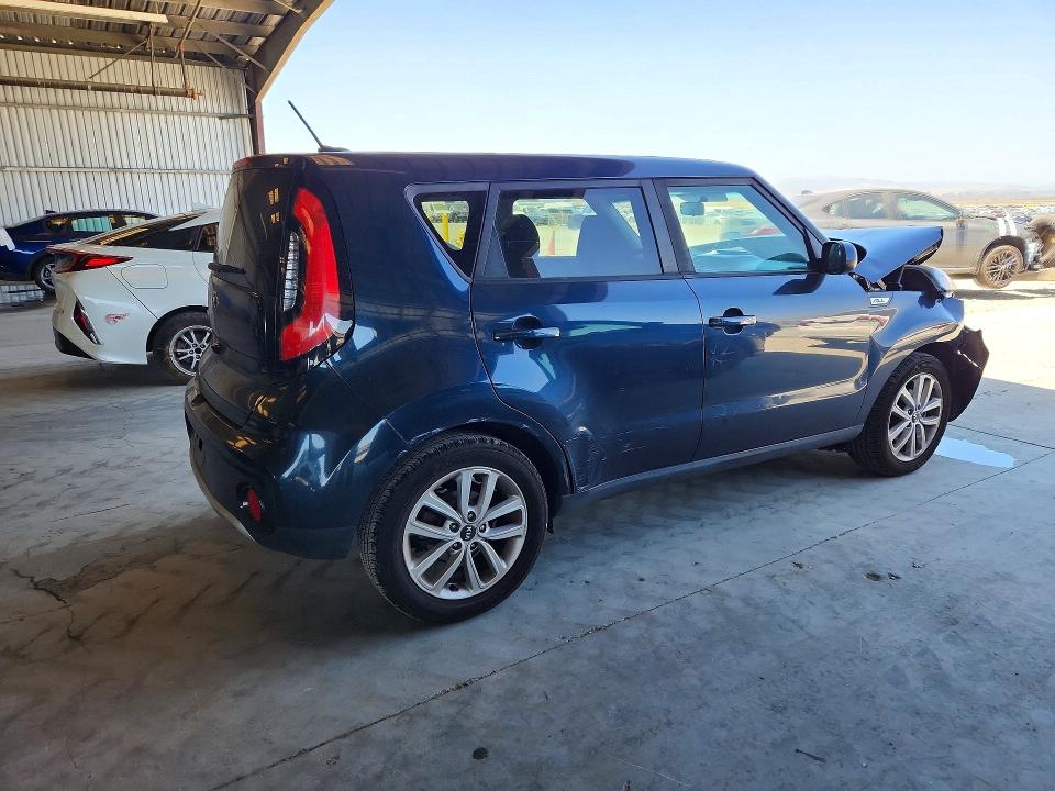Продажа на аукционе авто 2018 Kia Soul, vin: KNDJP3A52J7530443, номер лота: 60707476