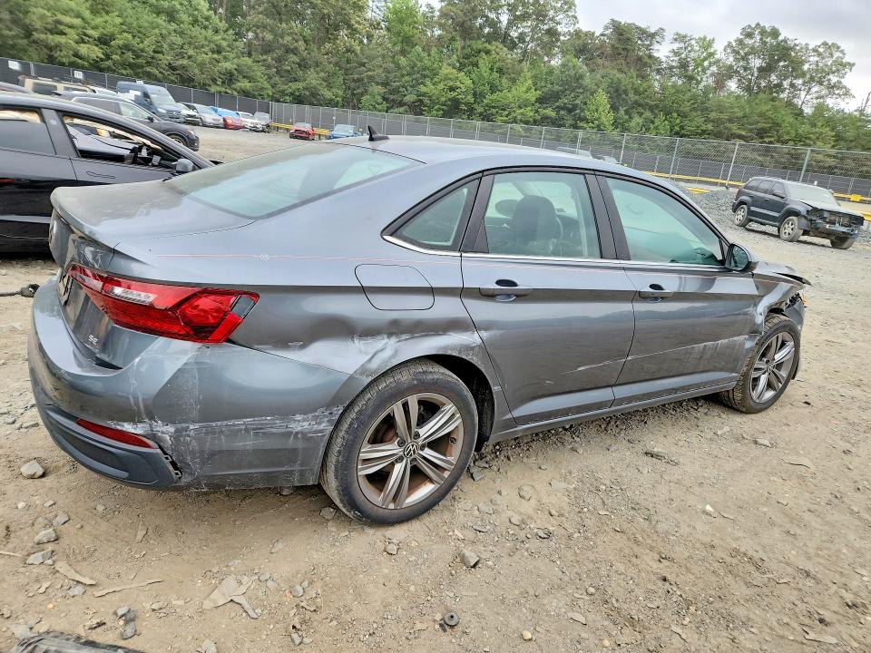 61706506 :رقم المزاد ، 3VWEM7BU6NM019785 vin ، 2022 Volkswagen Jetta مزاد بيع