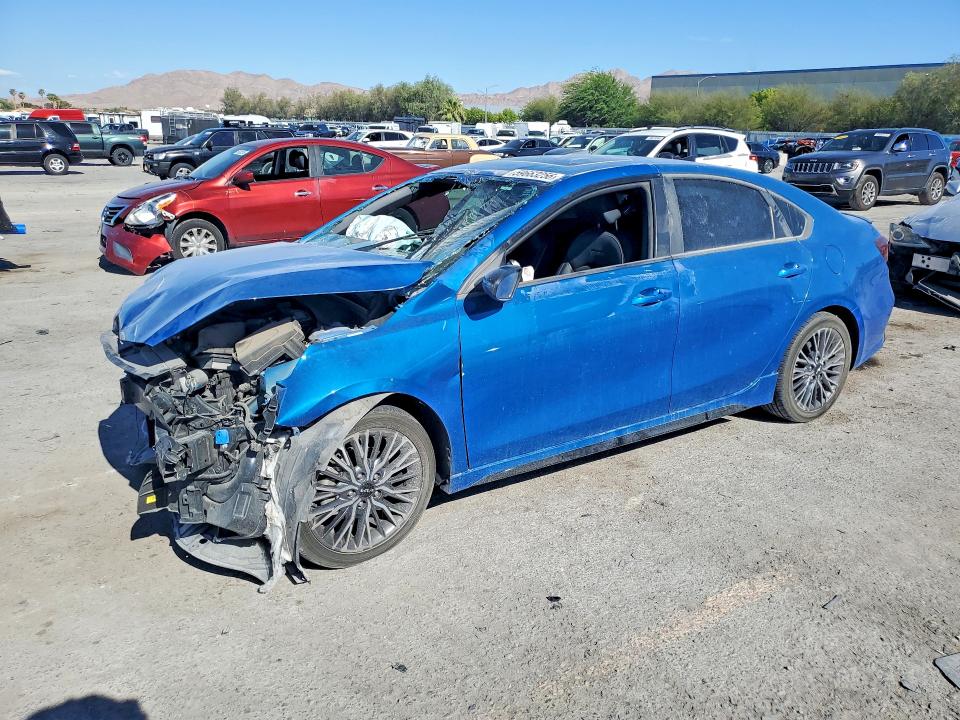 2022 Kia Forte მანქანა იყიდება აუქციონზე, vin: 3KPF54AD4NE432030, აუქციონის ნომერი: 59663256