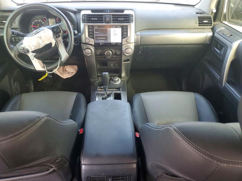 56803136 :رقم المزاد ، JTEBU5JR0L5757961 vin ، 2020 Toyota 4runner مزاد بيع