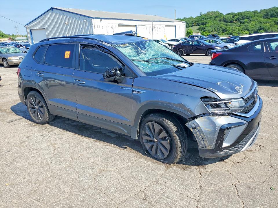 59636016 :رقم المزاد ، 3VVDX7B26PM381639 vin ، 2023 Volkswagen Taos مزاد بيع