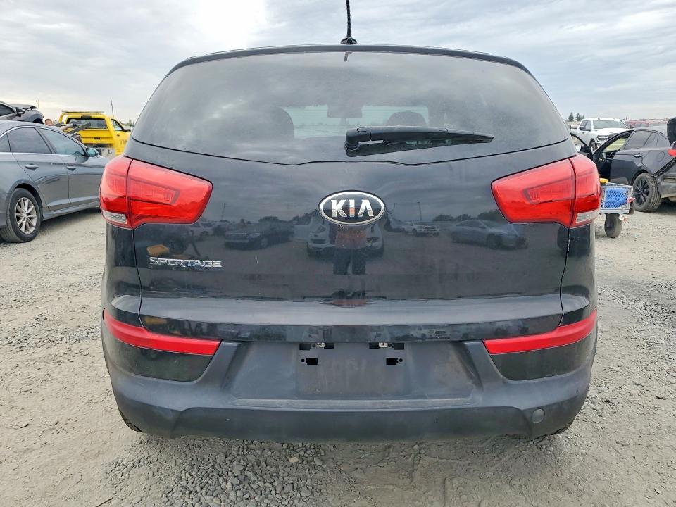 60836156 :رقم المزاد ، KNDPB3AC9F7745607 vin ، 2015 Kia Sportage مزاد بيع
