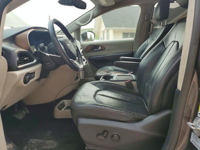 61108746 :رقم المزاد ، 2C4RC1EG6HR844443 vin ، 2017 Chrysler Pacifica مزاد بيع