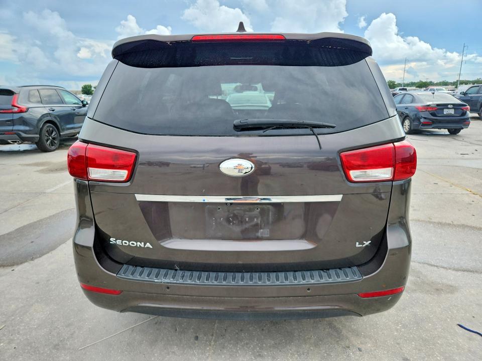 60299326 :رقم المزاد ، KNDMB5C19H6253386 vin ، 2017 Kia Sedona مزاد بيع