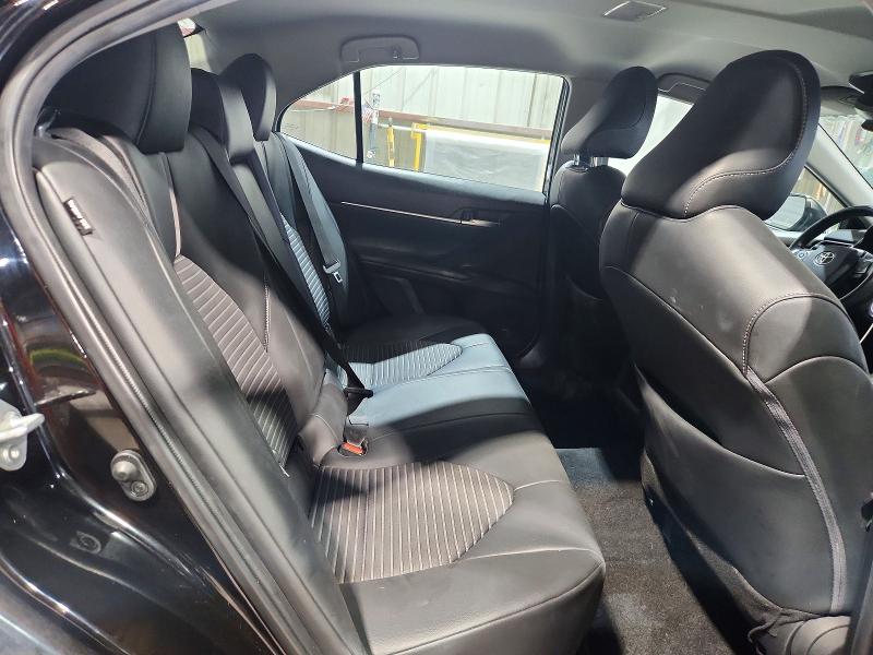 62930796 :رقم المزاد ، 4T1G11BK6NU069318 vin ، 2022 Toyota Camry مزاد بيع