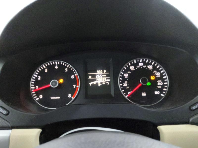 61499776 :رقم المزاد ، 3VWD07AJ0EM357052 vin ، 2014 Volkswagen Jetta مزاد بيع