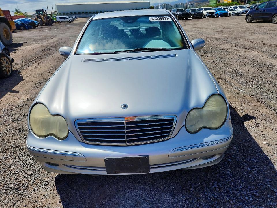 Продажа на аукционе авто 2004 Mercedes-benz C, vin: WDBRF40J04F517581, номер лота: 61569936