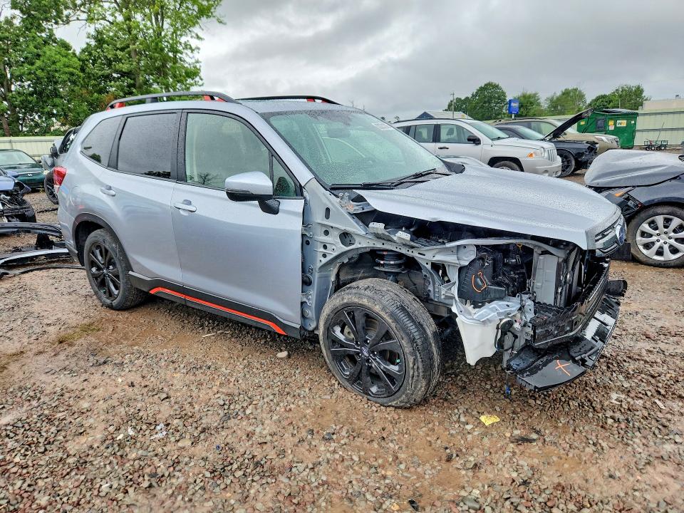 Продаж на аукціоні авто 2024 Subaru Forester, vin: JF2SKAECXRH482715, номер лоту: 62221276