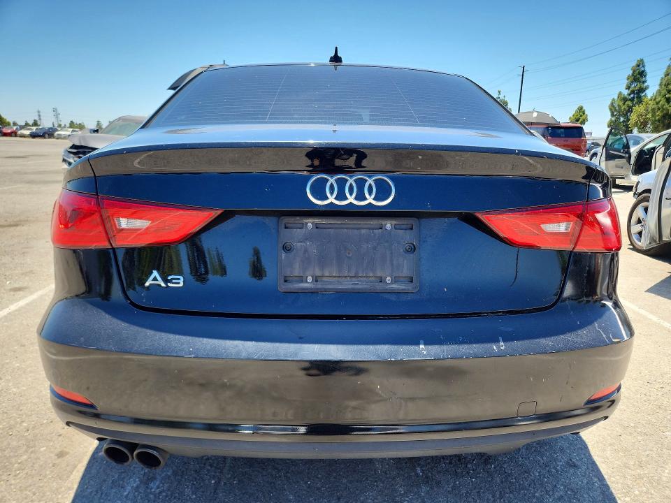 60144086 :رقم المزاد ، WAUACGFF3F1014667 vin ، 2015 Audi A3 مزاد بيع