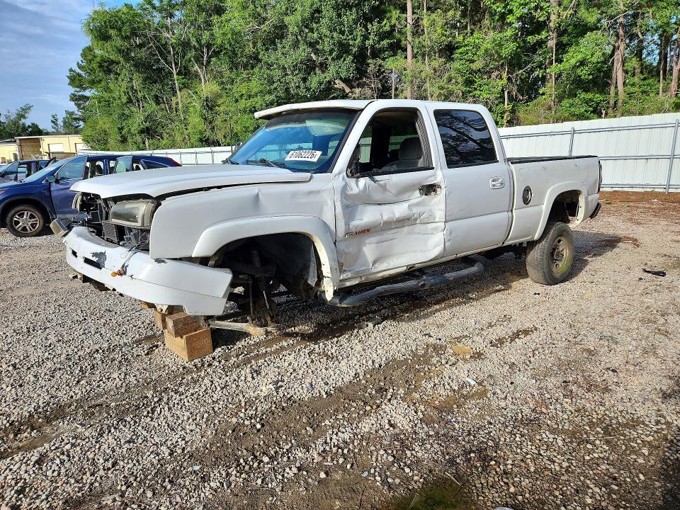 61062226 :رقم المزاد ، 1GCHC23U54F263852 vin ، 2004 Chevrolet Silverado مزاد بيع