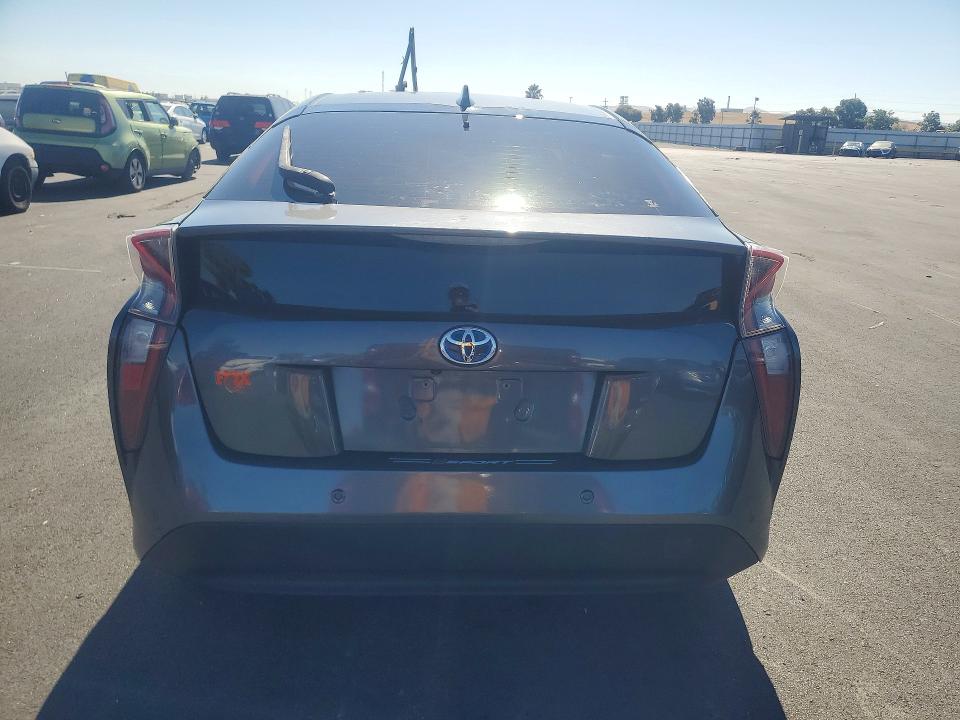 61173046 :رقم المزاد ، JTDKBRFU4H3043686 vin ، 2017 Toyota Prius مزاد بيع